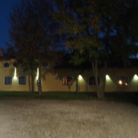 Agriturismo Greppi Crescentino ภายนอก รูปภาพ