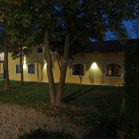 Agriturismo Greppi Crescentino ภายนอก รูปภาพ