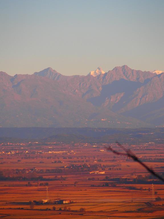 Agriturismo Greppi Crescentino ภายนอก รูปภาพ