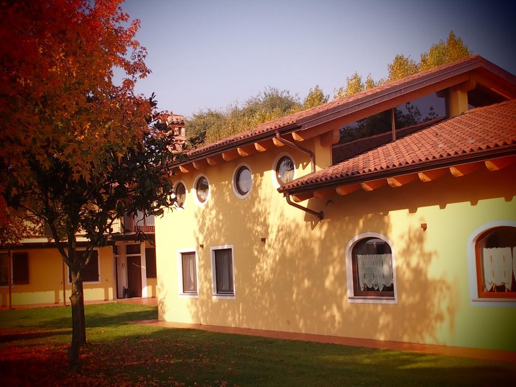 Agriturismo Greppi Crescentino ภายนอก รูปภาพ